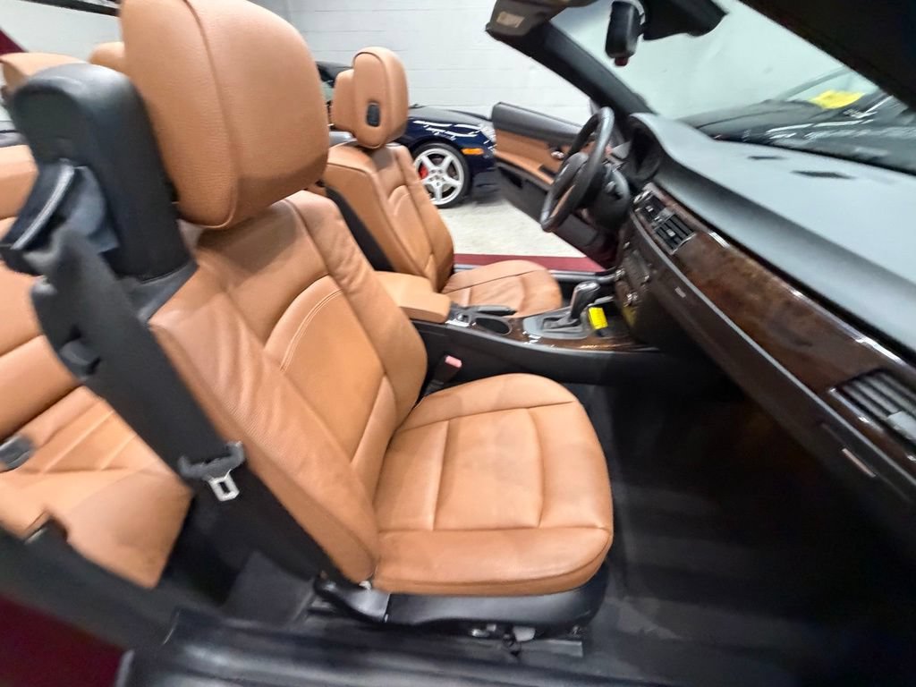 Used 2010 BMW 328i Convertible RWD image 31