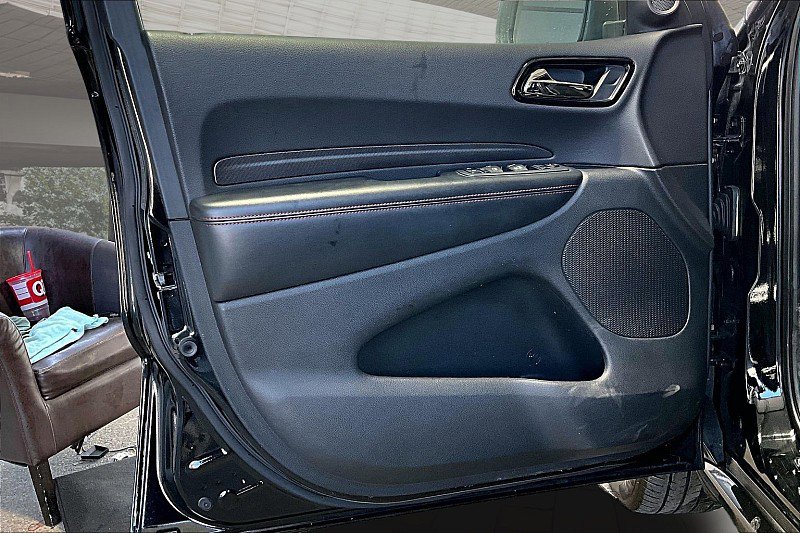 Used 2023 Dodge Durango GT image 31