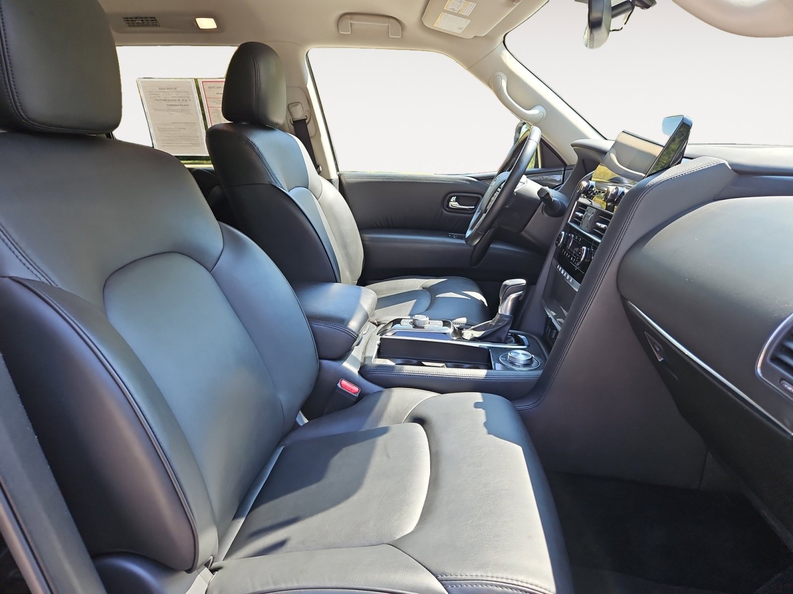 Used 2024 Nissan Armada SV image 15