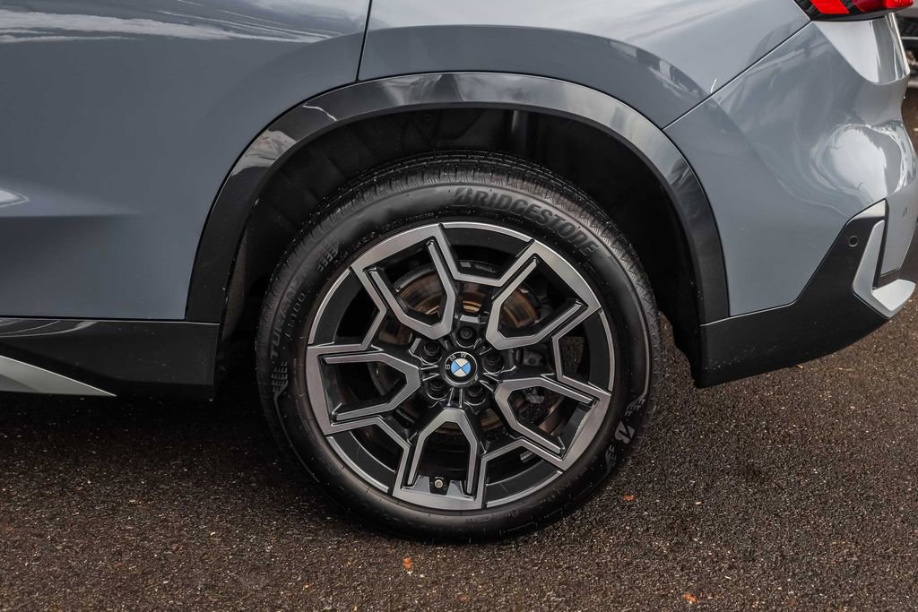 Used 2025 BMW X1 xDrive28i w/ Technology Package image 12