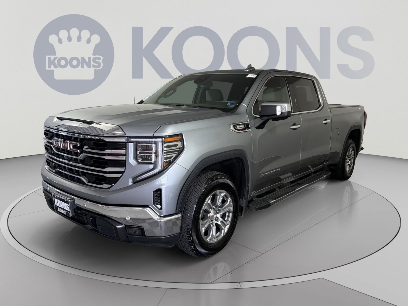 Used 2024 GMC Sierra 1500 SLT w/ SLT Convenience Package AWD/4WD image 1