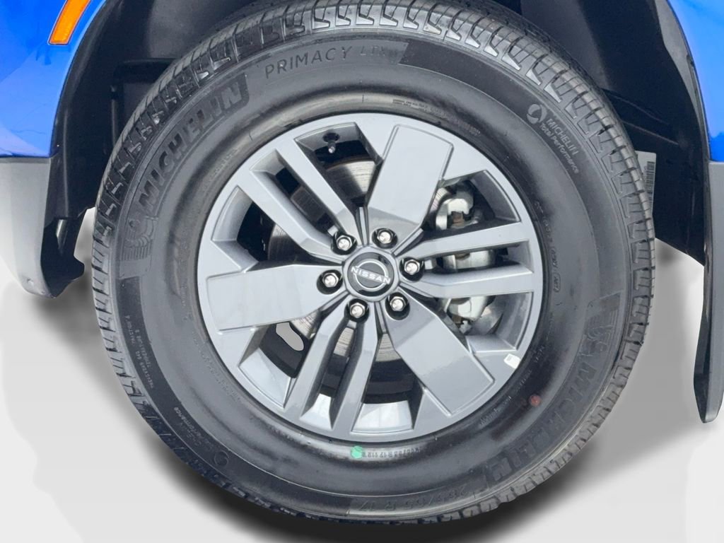 Used 2025 Nissan Frontier SV image 53