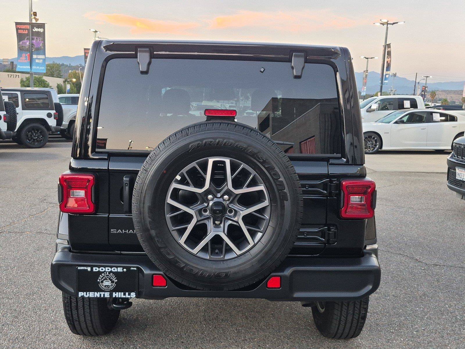 Certified 2026 Jeep Wrangler Unlimited Sahara AWD/4WD image 6