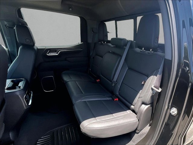 Used 2023 Chevrolet Silverado 1500 LTZ w/ LTZ Convenience Package II AWD/4WD image 28