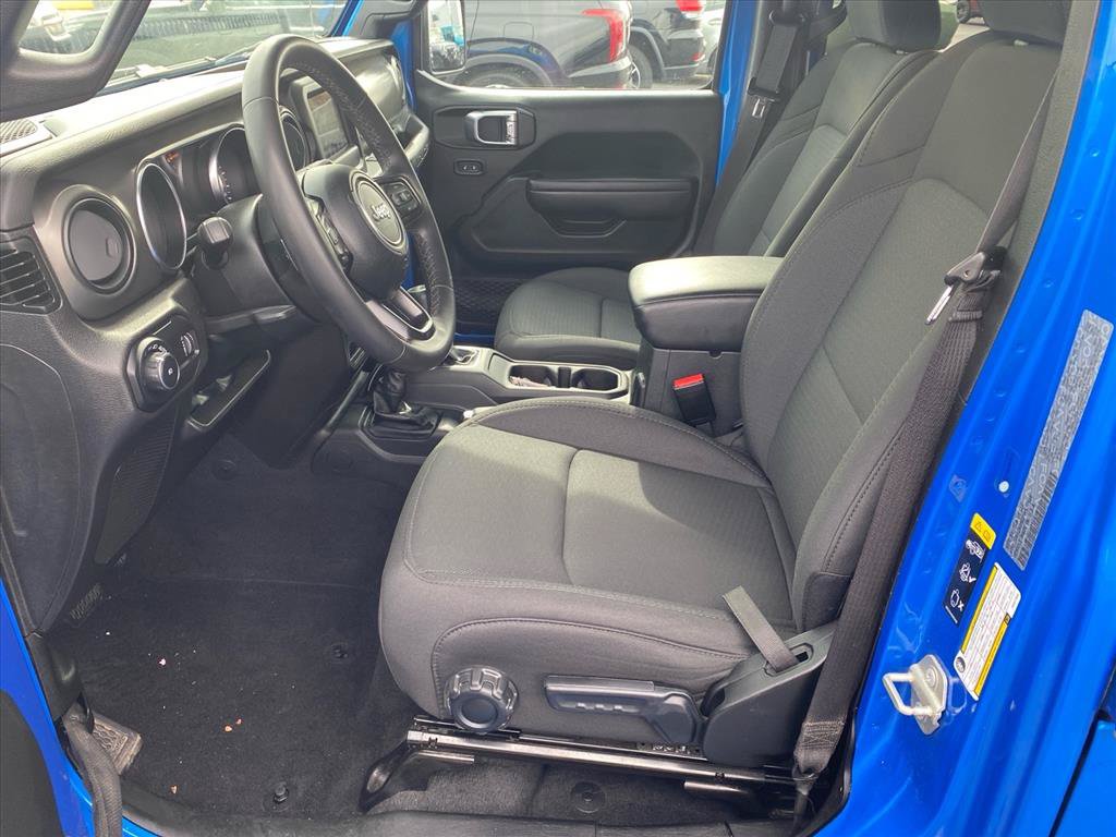Used 2023 Jeep Wrangler Unlimited Sport AWD/4WD image 9