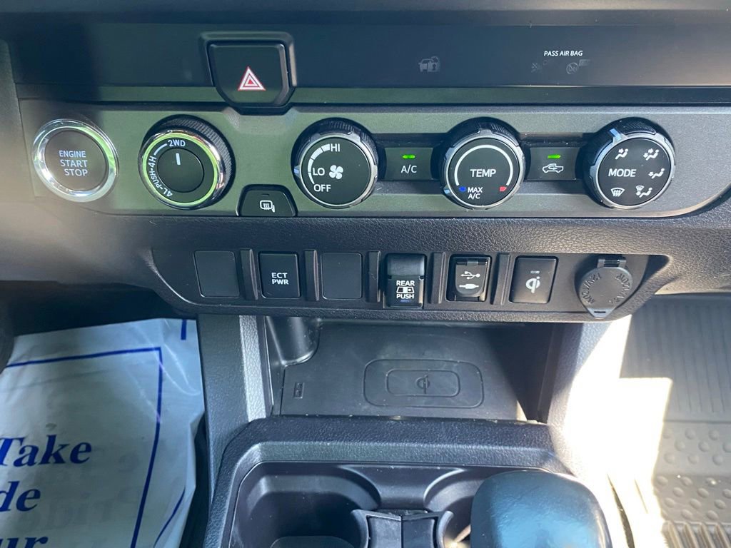 Used 2019 Toyota Tacoma TRD Sport AWD/4WD image 22