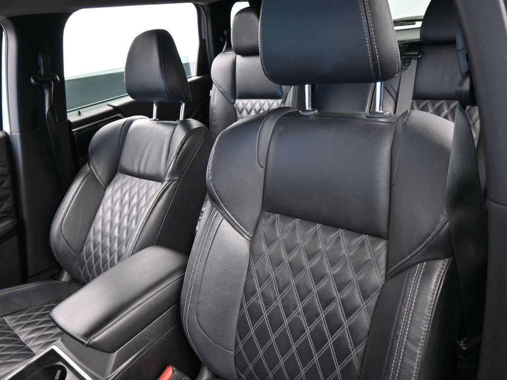 Used 2022 Mitsubishi Outlander SEL image 11