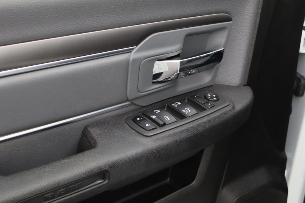 Used 2022 RAM 1500 Classic SLT w/ Electronics Group AWD/4WD image 19