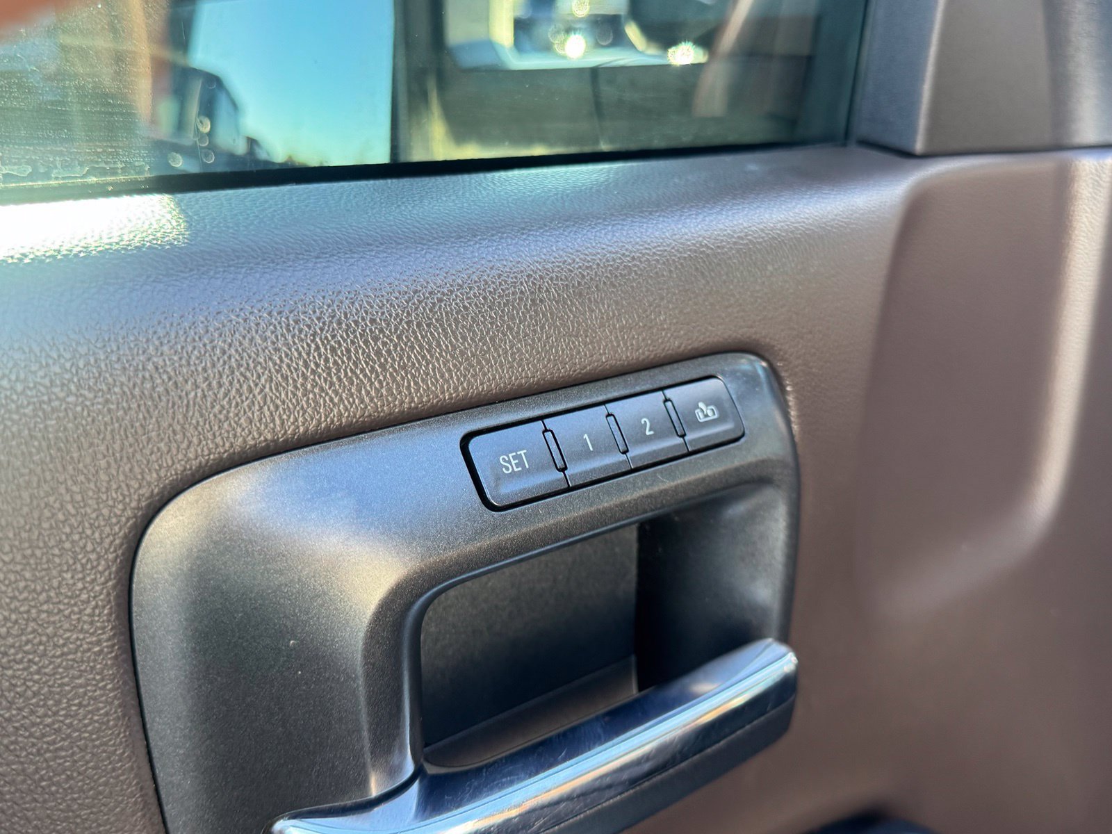 Used 2016 Chevrolet Silverado 3500 High Country w/ Duramax Plus Package AWD/4WD image 14