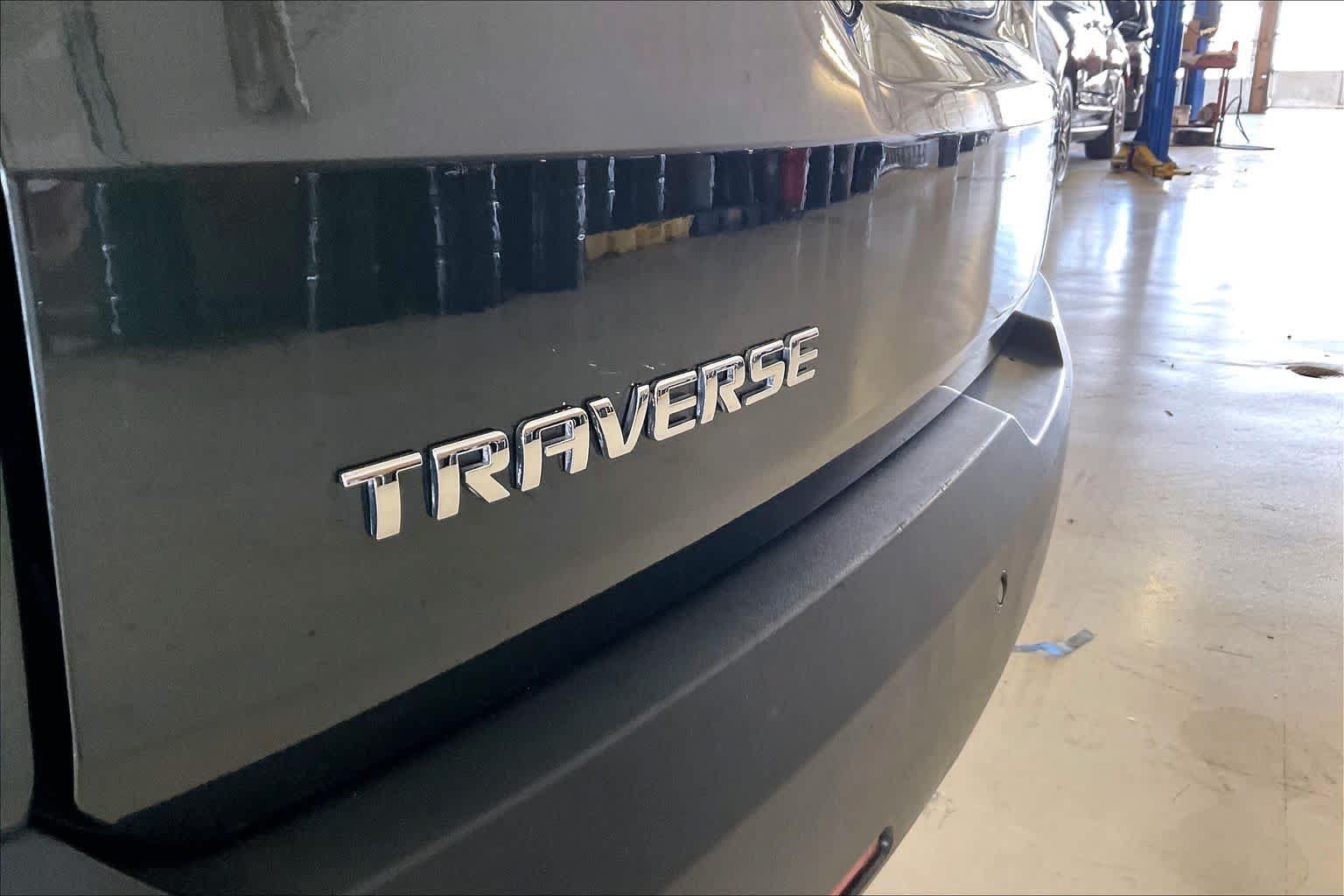Used 2020 Chevrolet Traverse RS FWD image 9