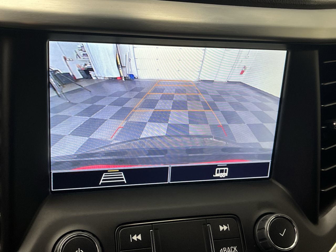Certified 2023 GMC Acadia SLE w/ Driver Convenience Package AWD/4WD image 5