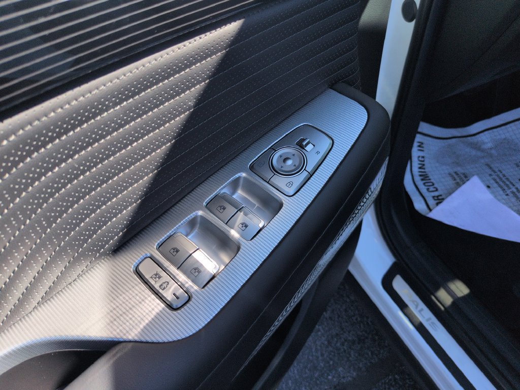 Used 2025 Hyundai Palisade Calligraphy AWD/4WD image 11