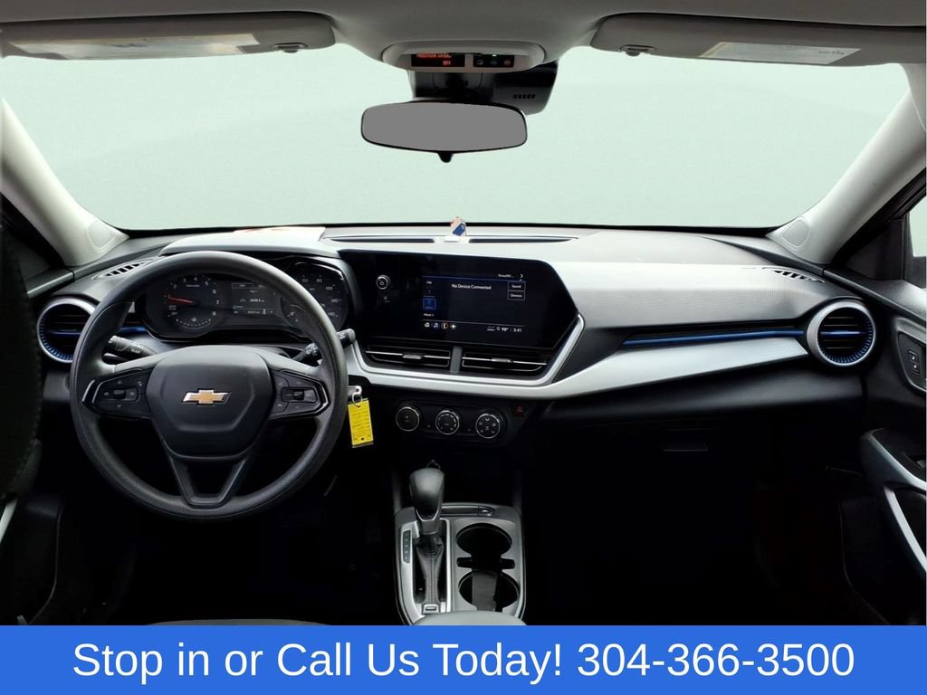 Used 2024 Chevrolet Trax LS w/ LS Convenience Package FWD image 14