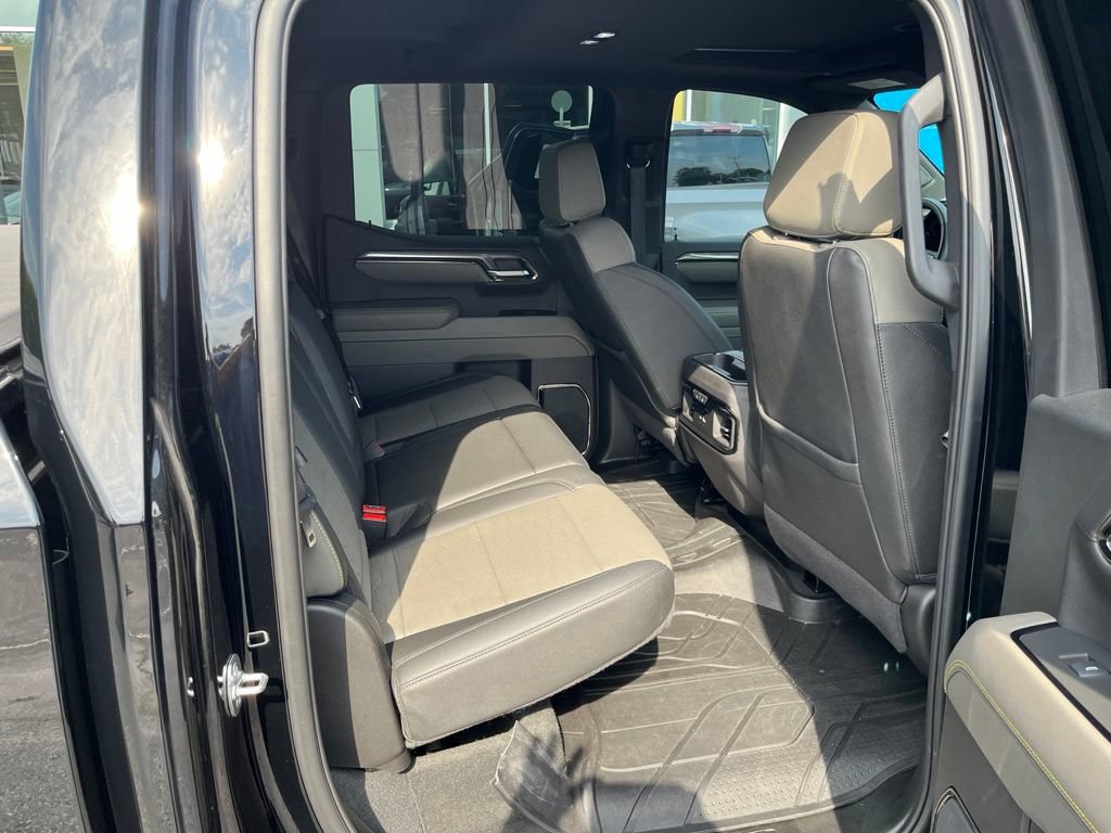 Used 2025 Chevrolet Silverado 1500 ZR2 w/ Technology Package AWD/4WD image 47