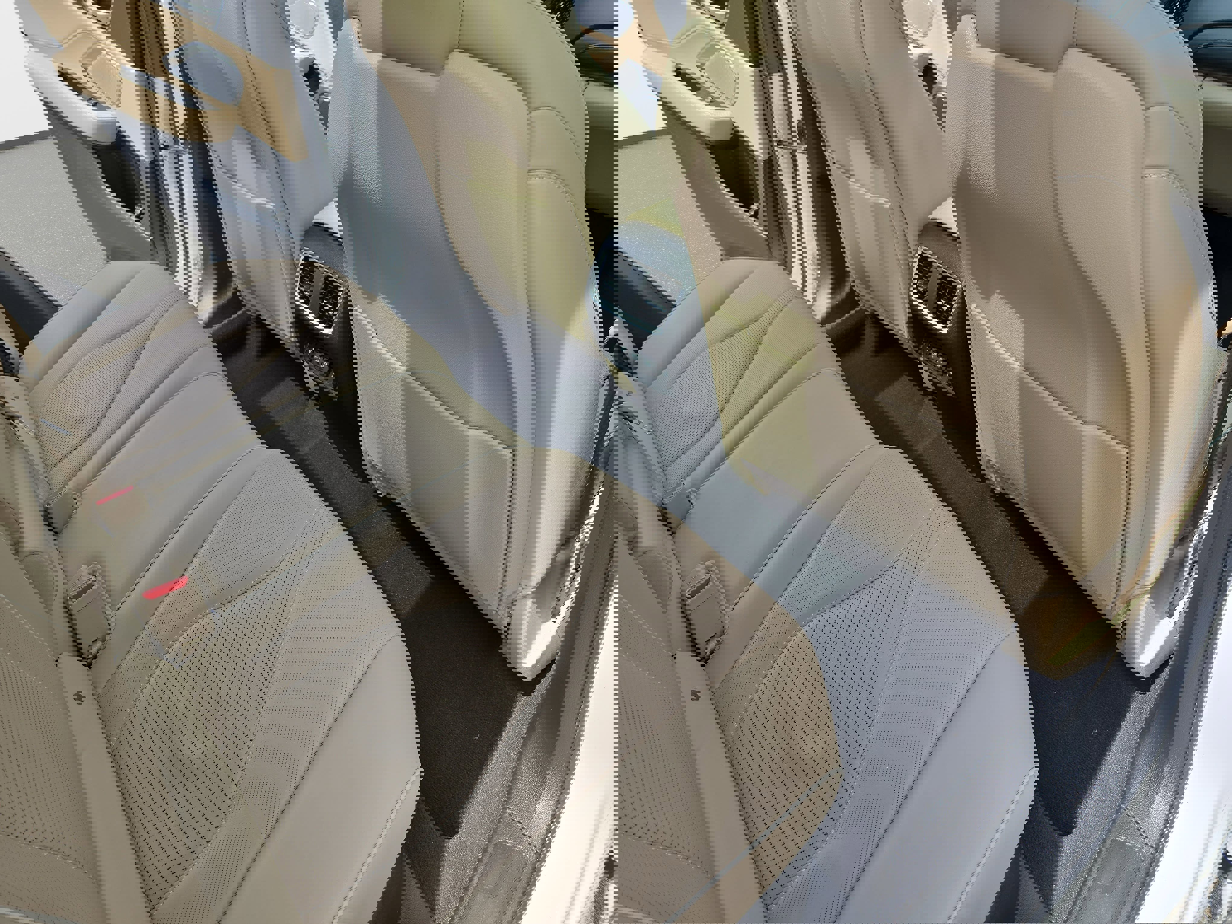 Used 2021 Acura RDX AWD w/ Advance Package image 11