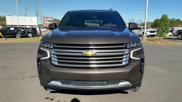 Used 2021 Chevrolet Suburban High Country w/ Premium Package RWD image 3