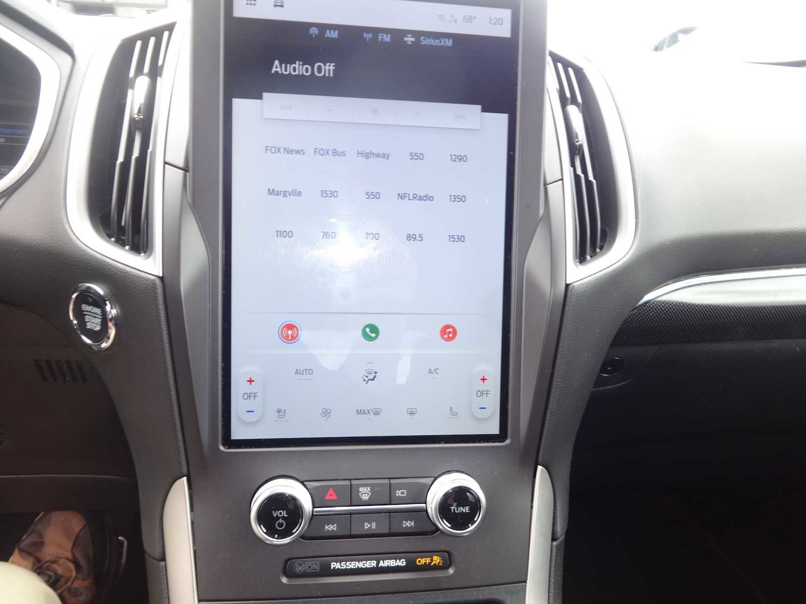 Used 2021 Ford Edge ST-Line image 18