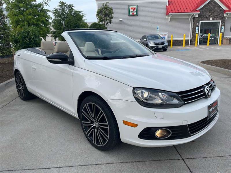 Used 2014 Volkswagen Eos FWD image 19