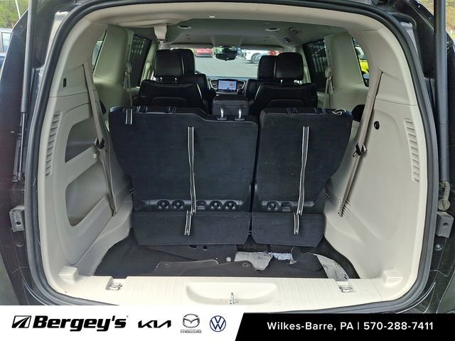 Used 2024 Chrysler Pacifica Touring-L FWD image 31