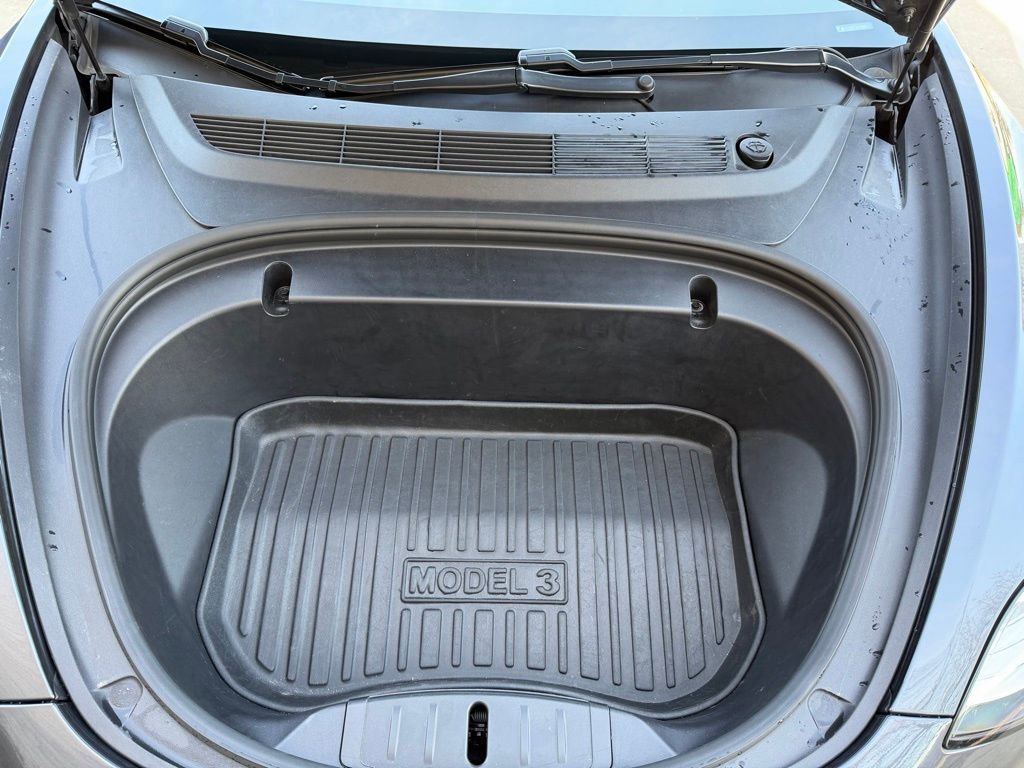 Used 2020 Tesla Model 3 Performance image 11