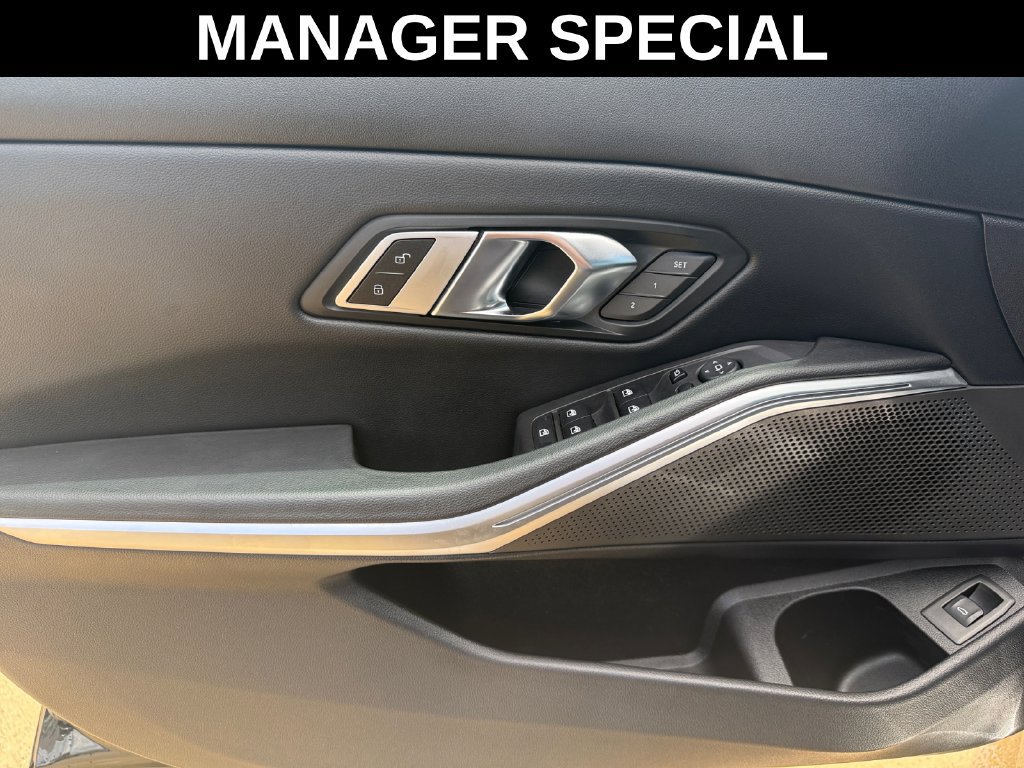 Used 2023 BMW 330i Sedan w/ Convenience Package RWD image 11