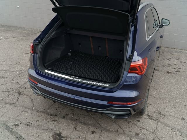 Used 2022 Audi Q3 2.0T Premium Plus image 14