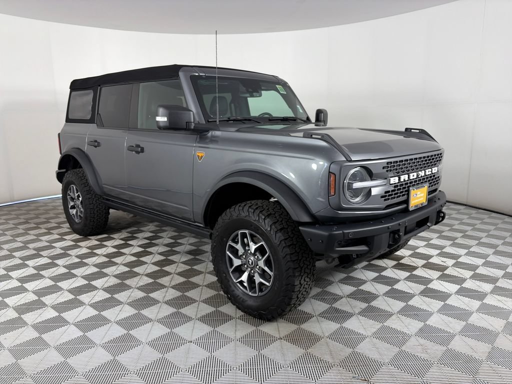 Certified 2024 Ford Bronco Badlands AWD/4WD image 1