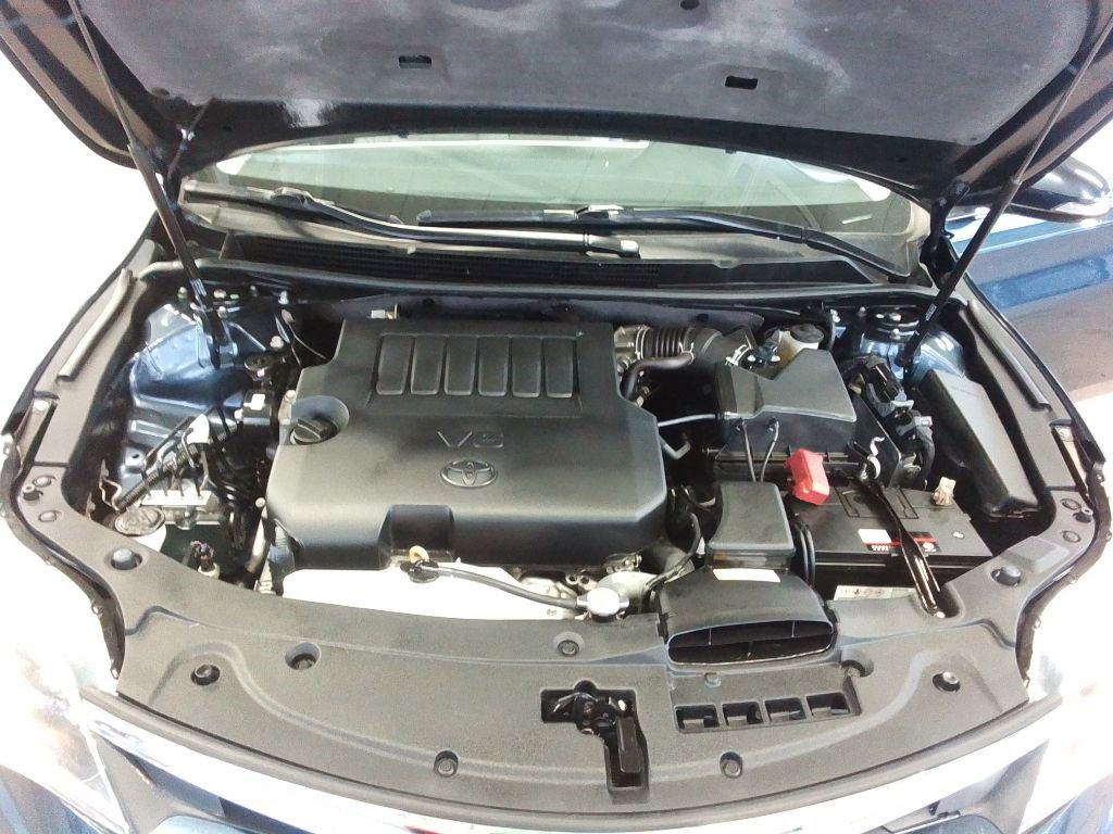 Used 2017 Toyota Avalon XLE Premium w/ All Weather Liner Package image 25