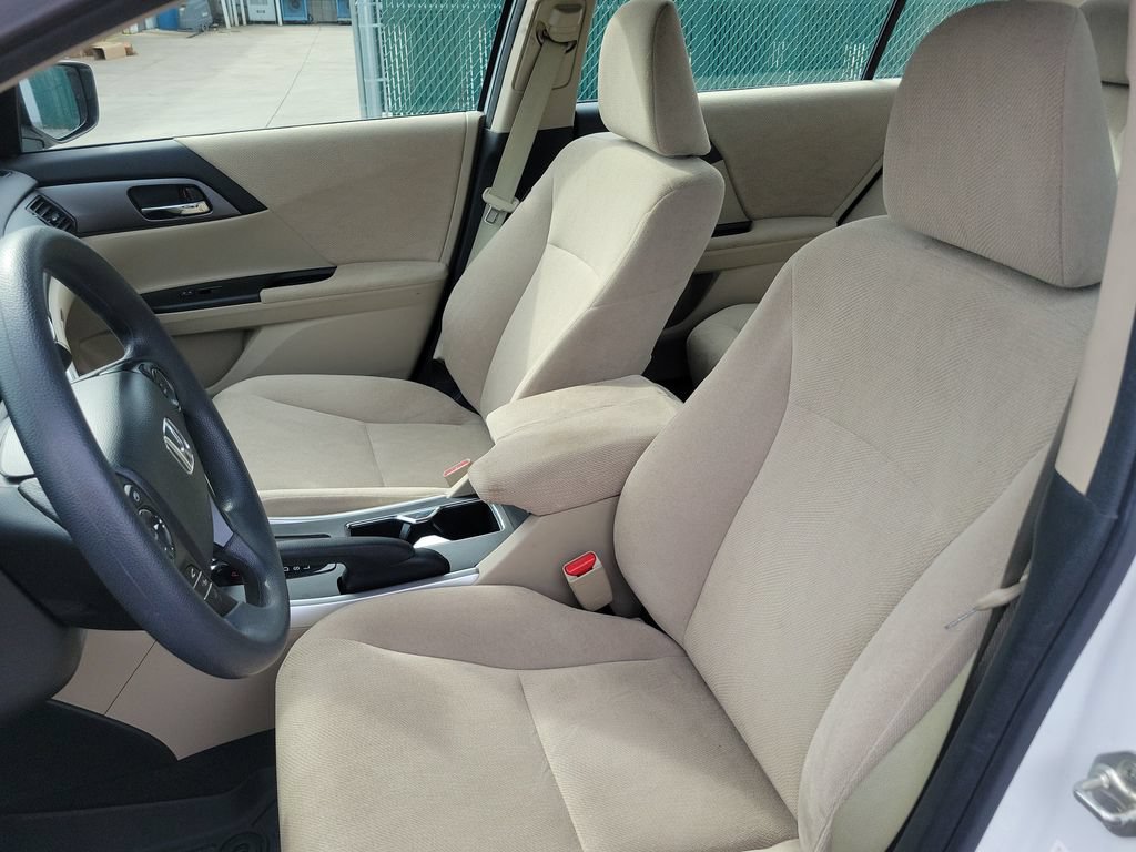 Used 2013 Honda Accord LX image 19