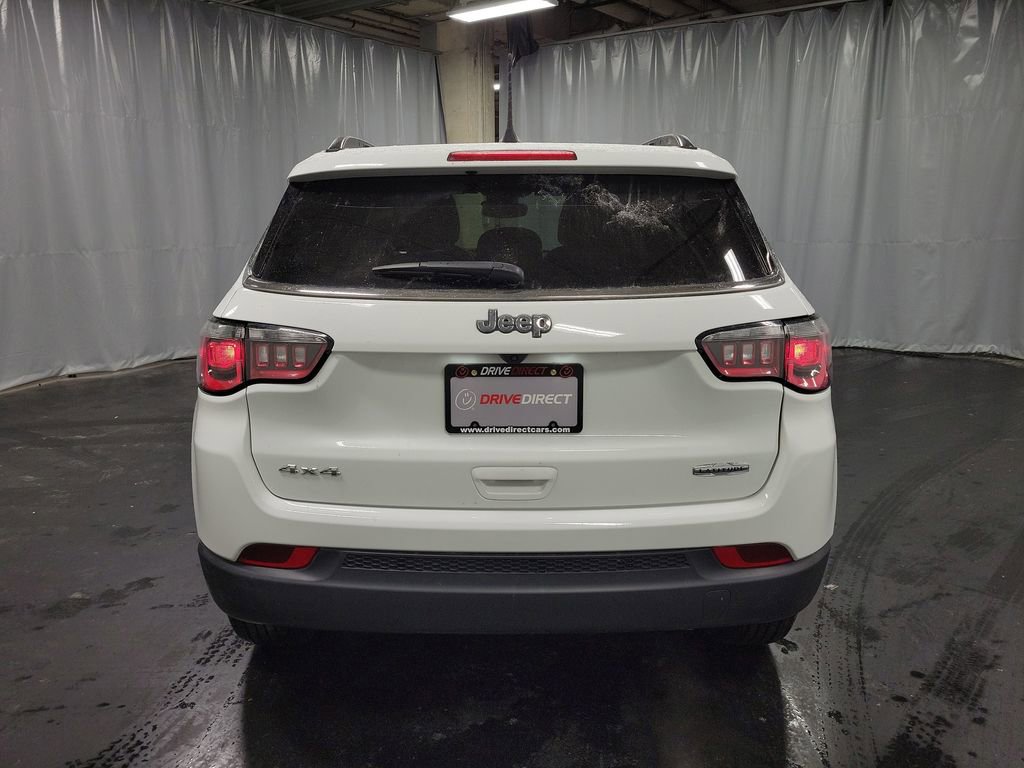 Used 2024 Jeep Compass Latitude image 7