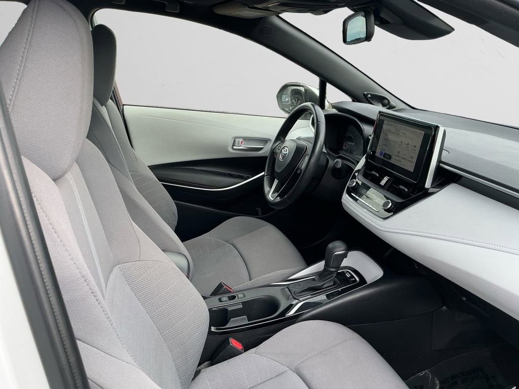 Used 2023 Toyota Corolla SE w/ SE Premium Package FWD image 16