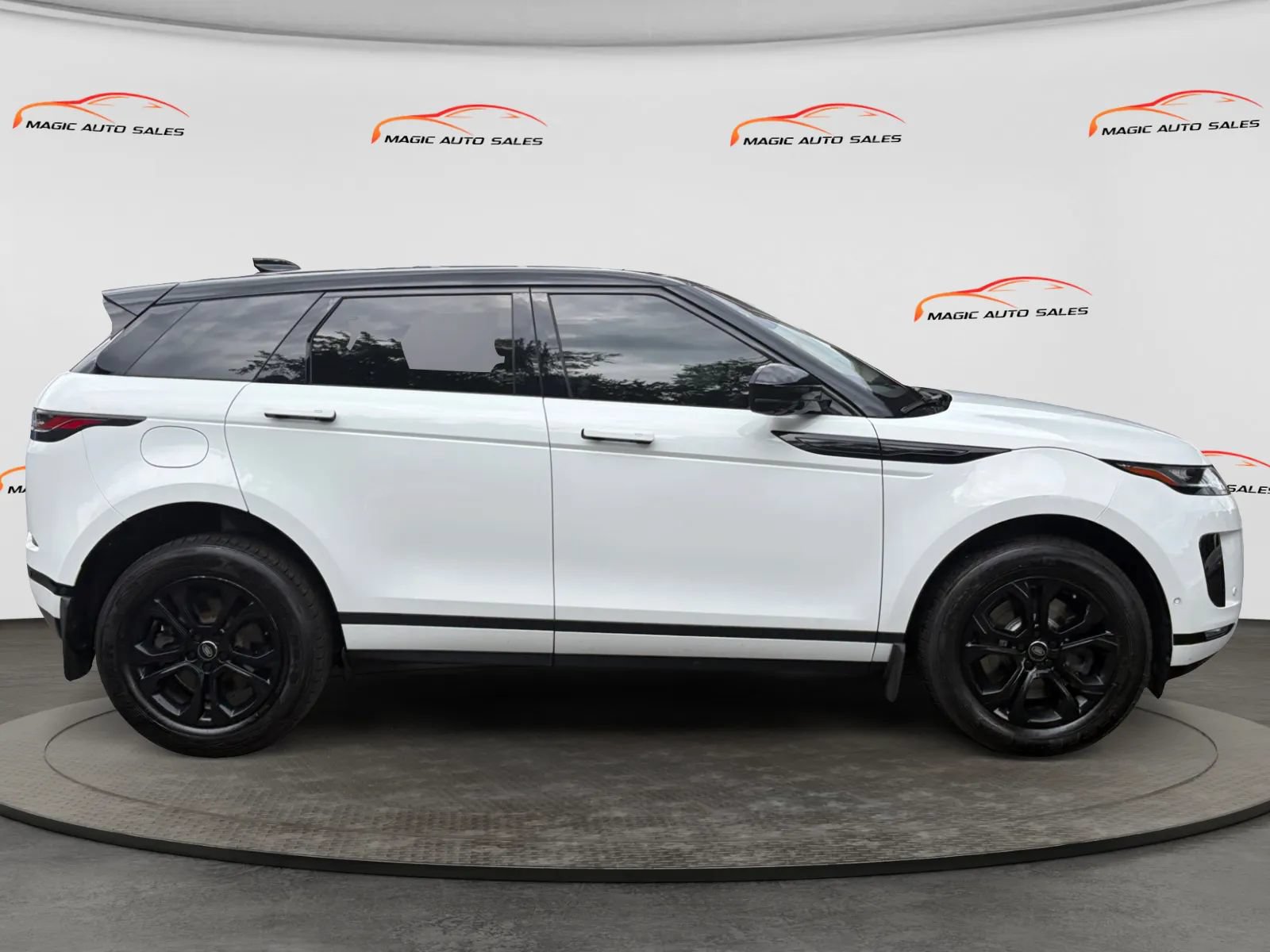 Used 2021 Land Rover Range Rover Evoque S AWD/4WD image 6