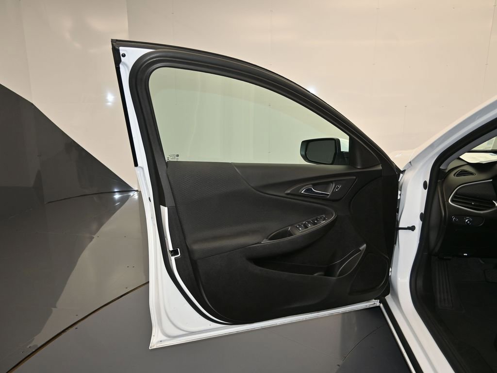 Used 2024 Chevrolet Malibu LT FWD image 10