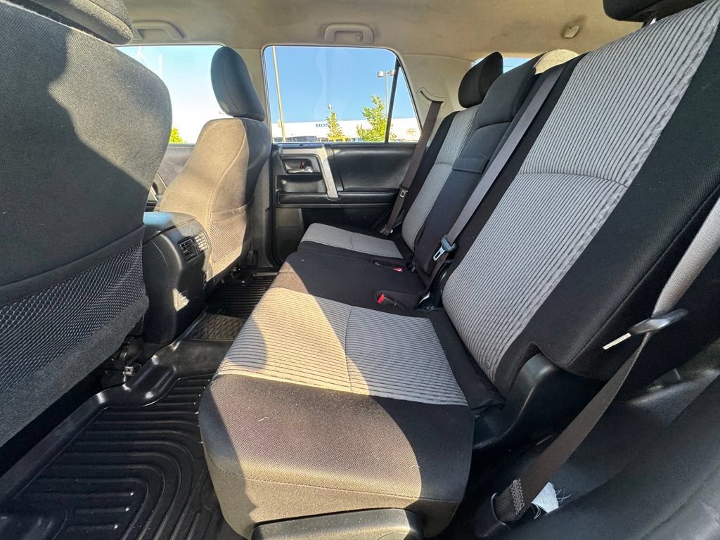 Used 2019 Toyota 4Runner SR5 AWD/4WD image 27