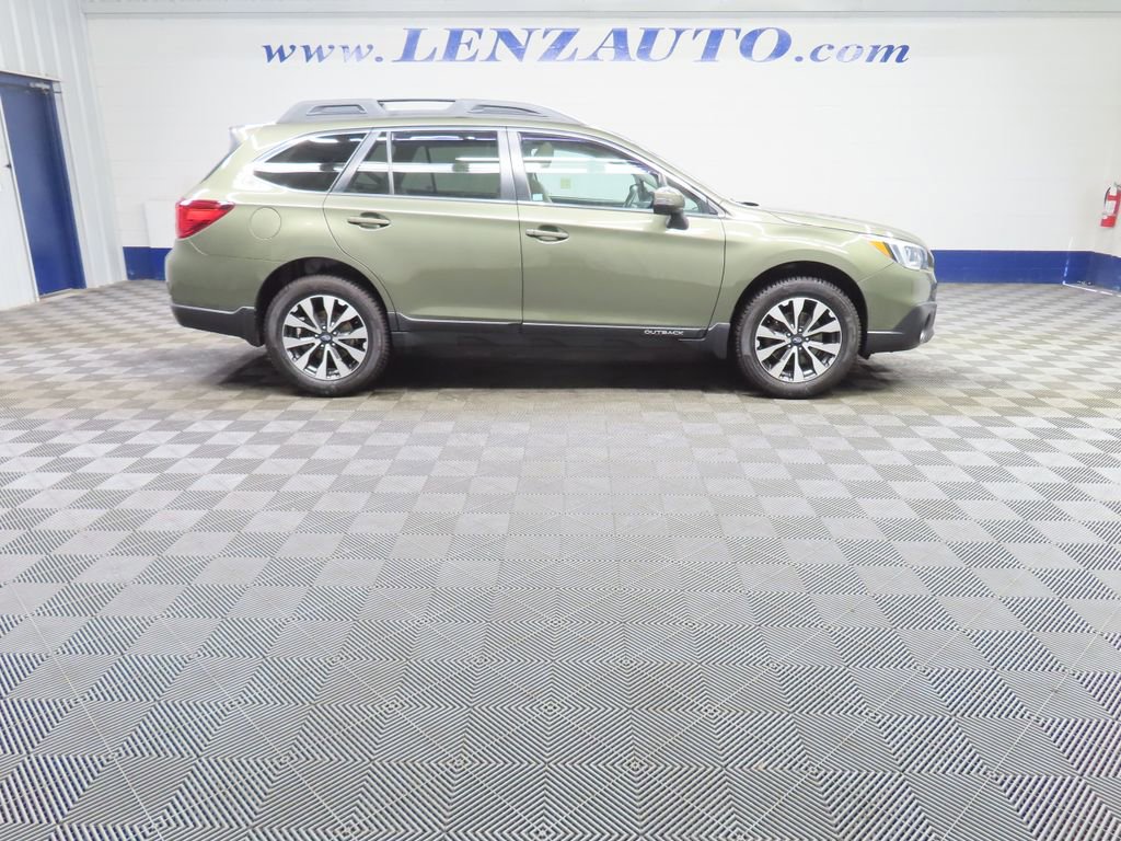 Used 2017 Subaru Outback 2.5i Limited AWD/4WD image 2