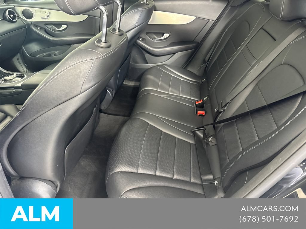 Used 2019 Mercedes-Benz GLC 300 4MATIC w/ Premium Package image 23