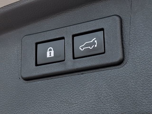 Certified 2025 Subaru Outback Premium image 29