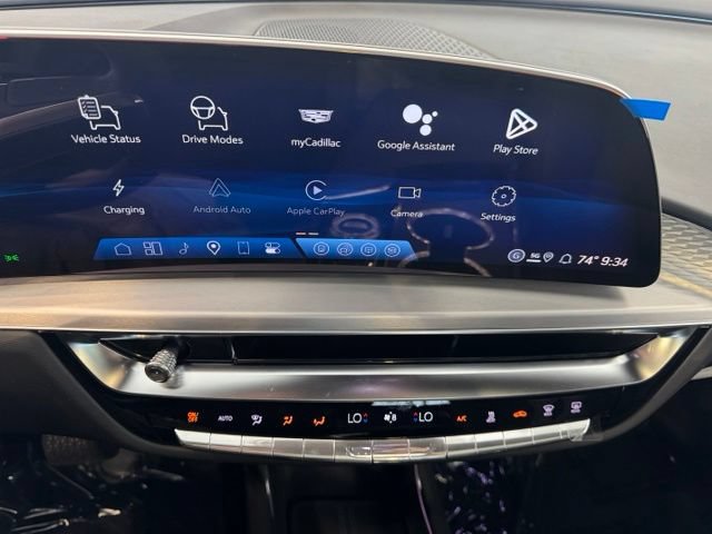 New 2026 Cadillac Lyriq Luxury AWD/4WD image 2