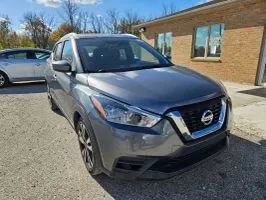 Used 2019 Nissan Kicks SV FWD image 2