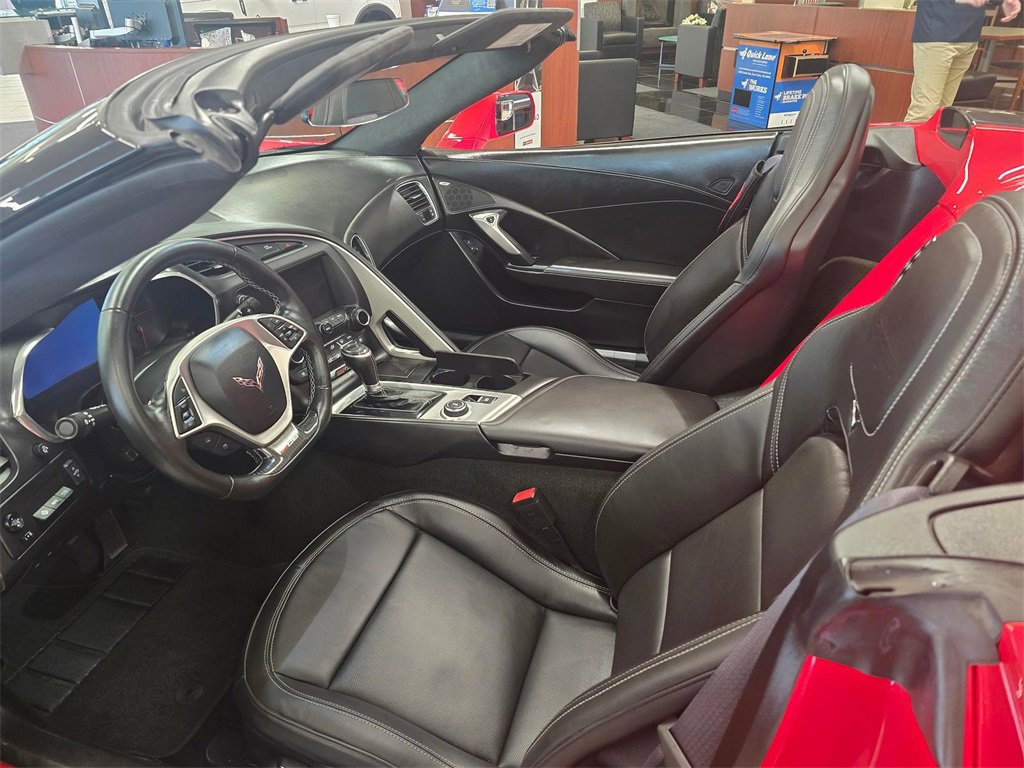 Used 2015 Chevrolet Corvette Z06 w/ 3LZ Preferred Equipment Group image 9