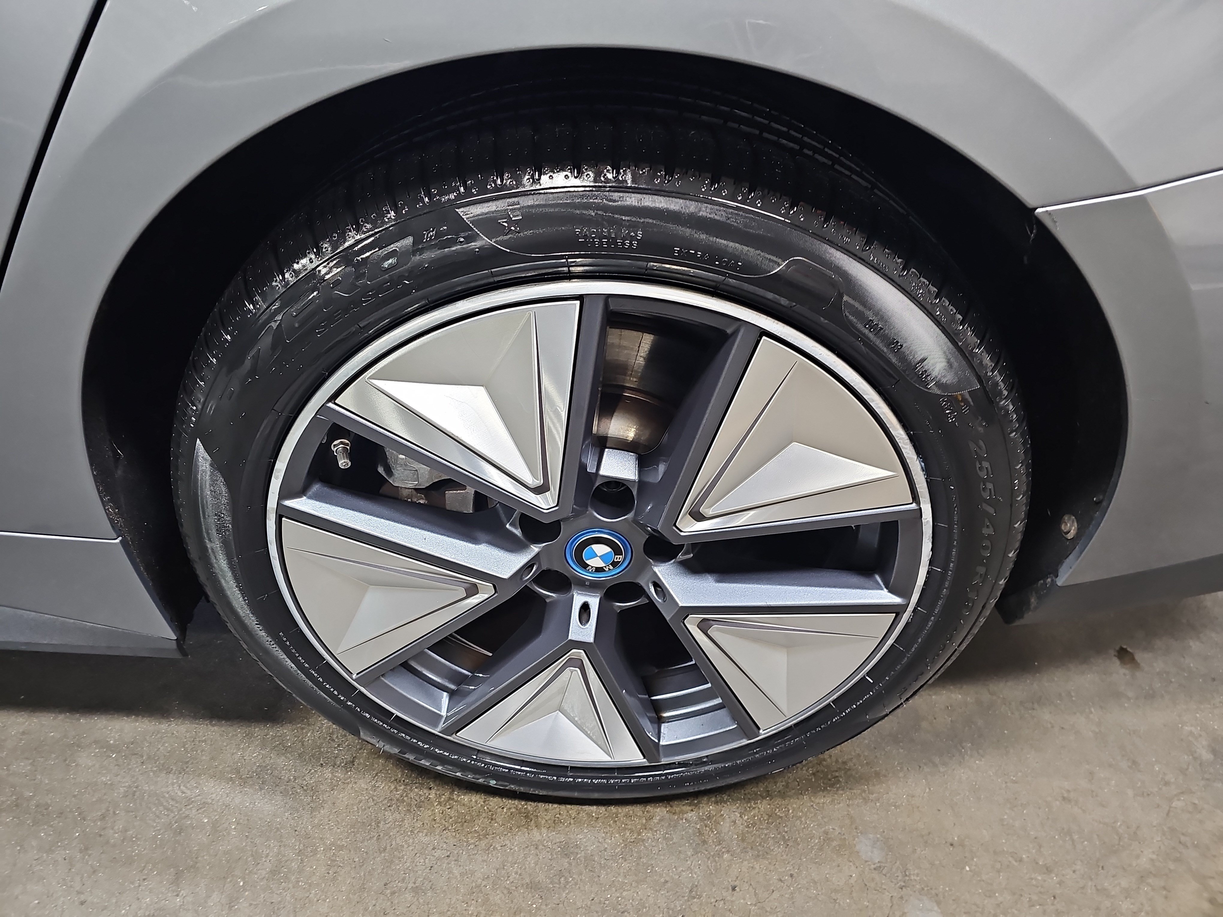Used 2024 BMW i4 eDrive35 w/ Premium Package RWD image 34