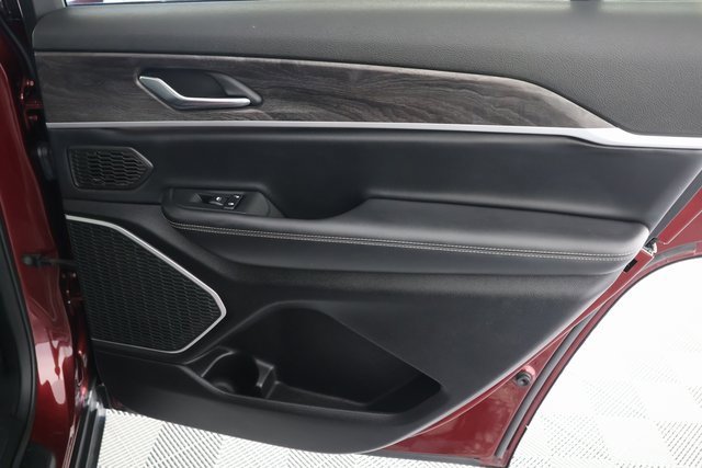 Used 2021 Jeep Grand Cherokee L Limited image 30