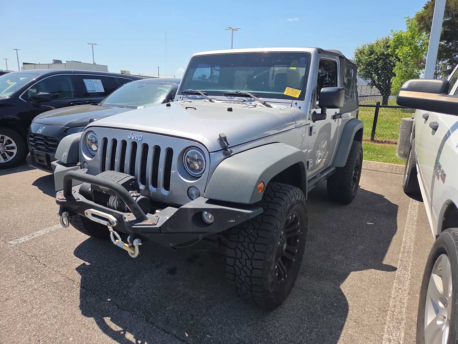 Used 2015 Jeep Wrangler Sport w/ Connectivity Group image 9