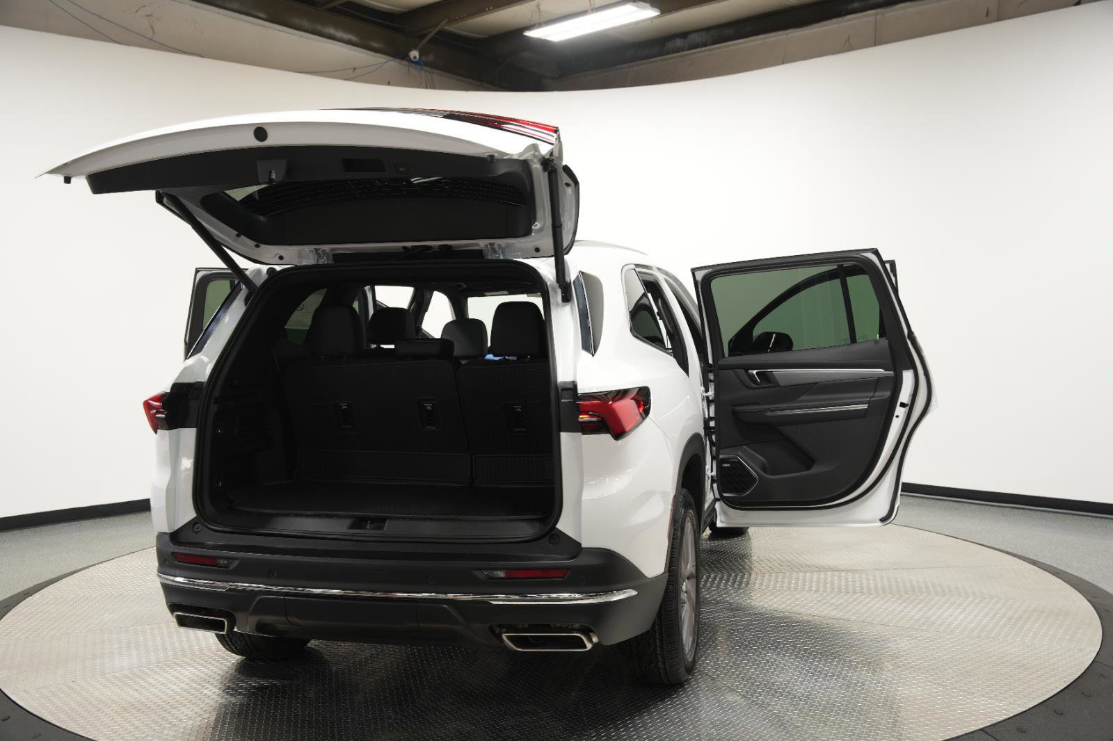 New 2026 Buick Enclave Preferred w/ Power Package image 12