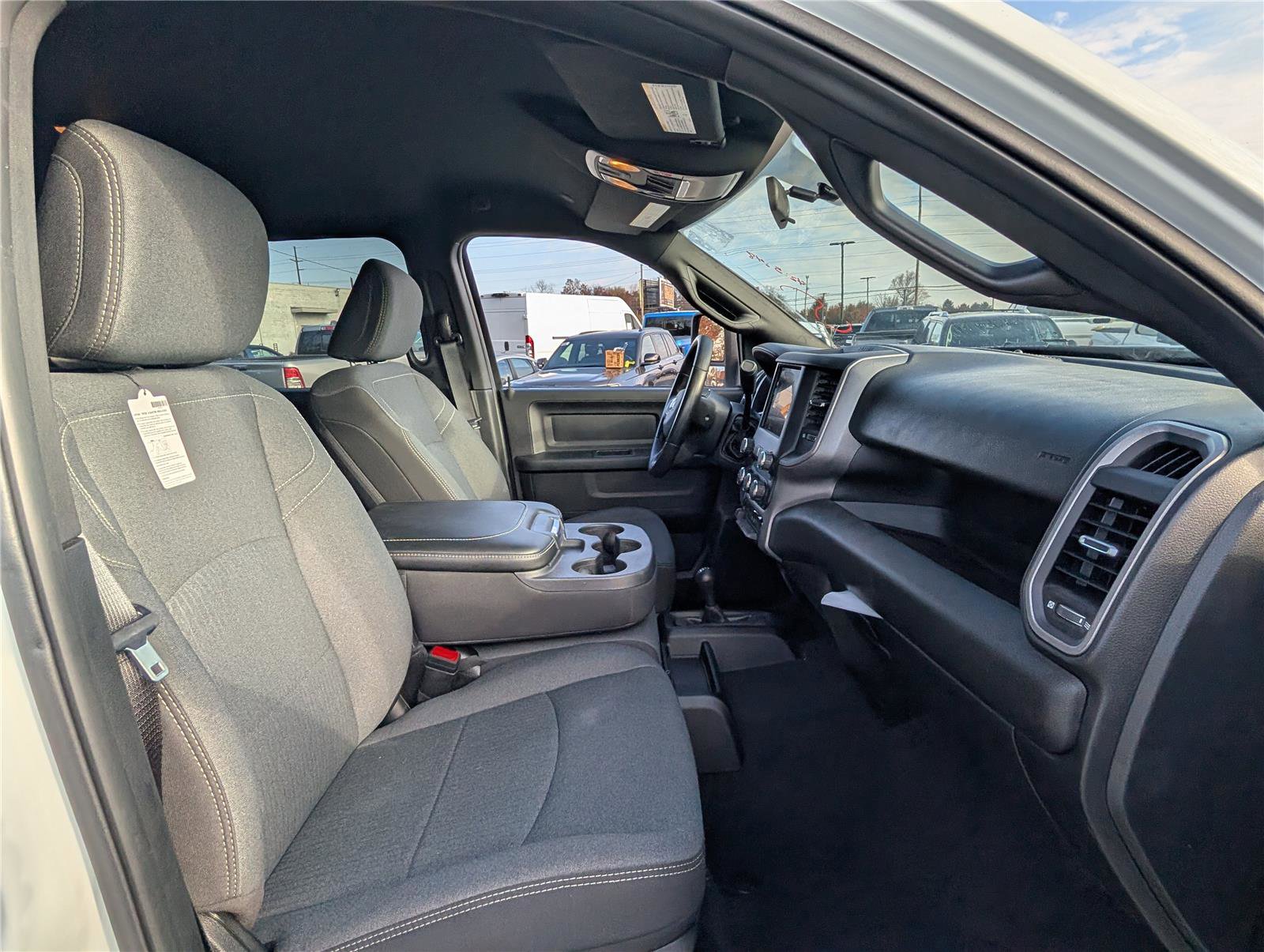 Used 2024 RAM 3500 Tradesman w/ Chrome Appearance Group image 11