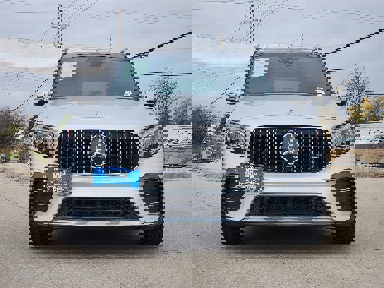 Used 2023 Mercedes-Benz GLB 35 AMG 4MATIC image 2