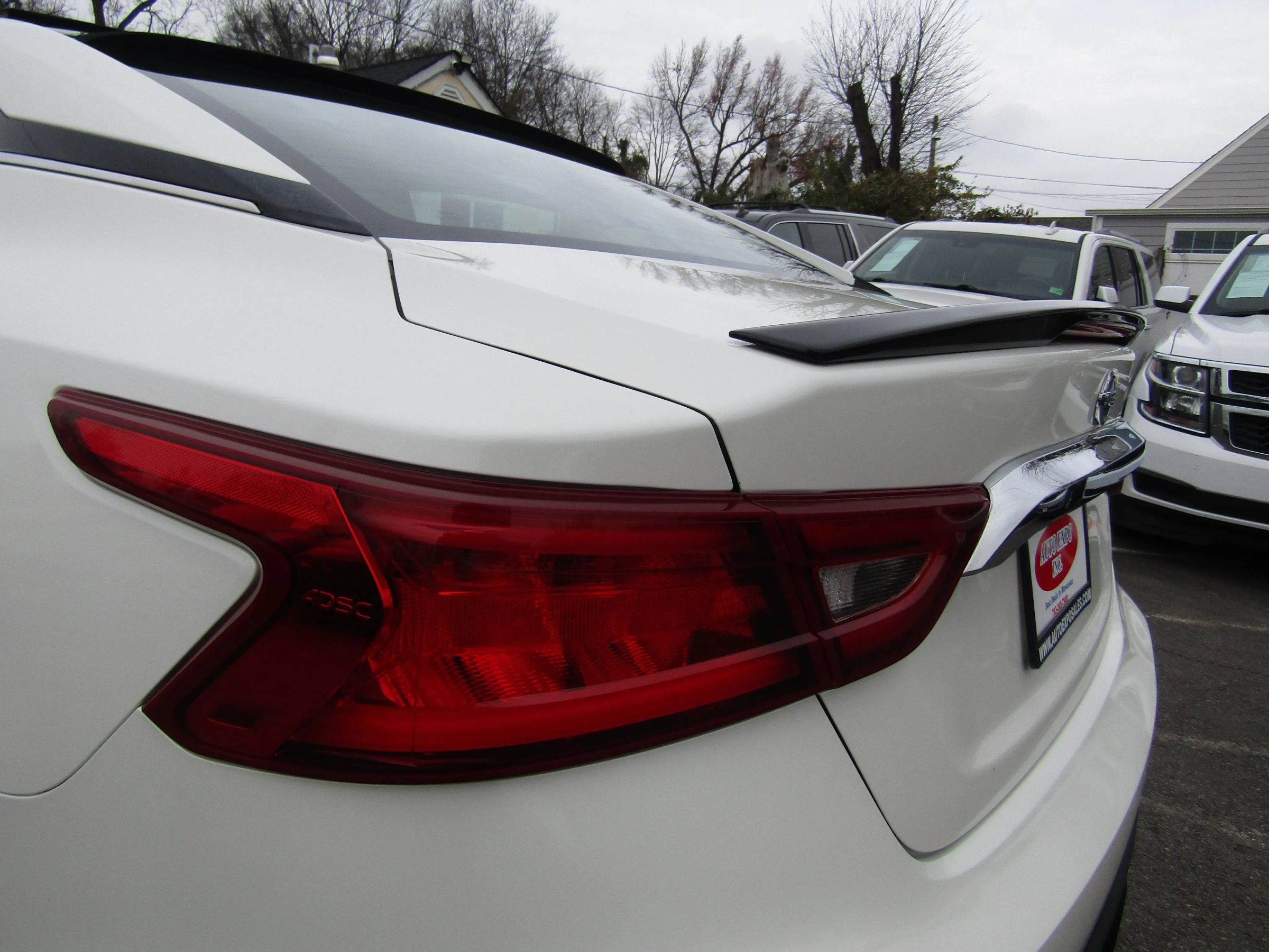 Used 2016 Nissan Maxima Platinum image 13