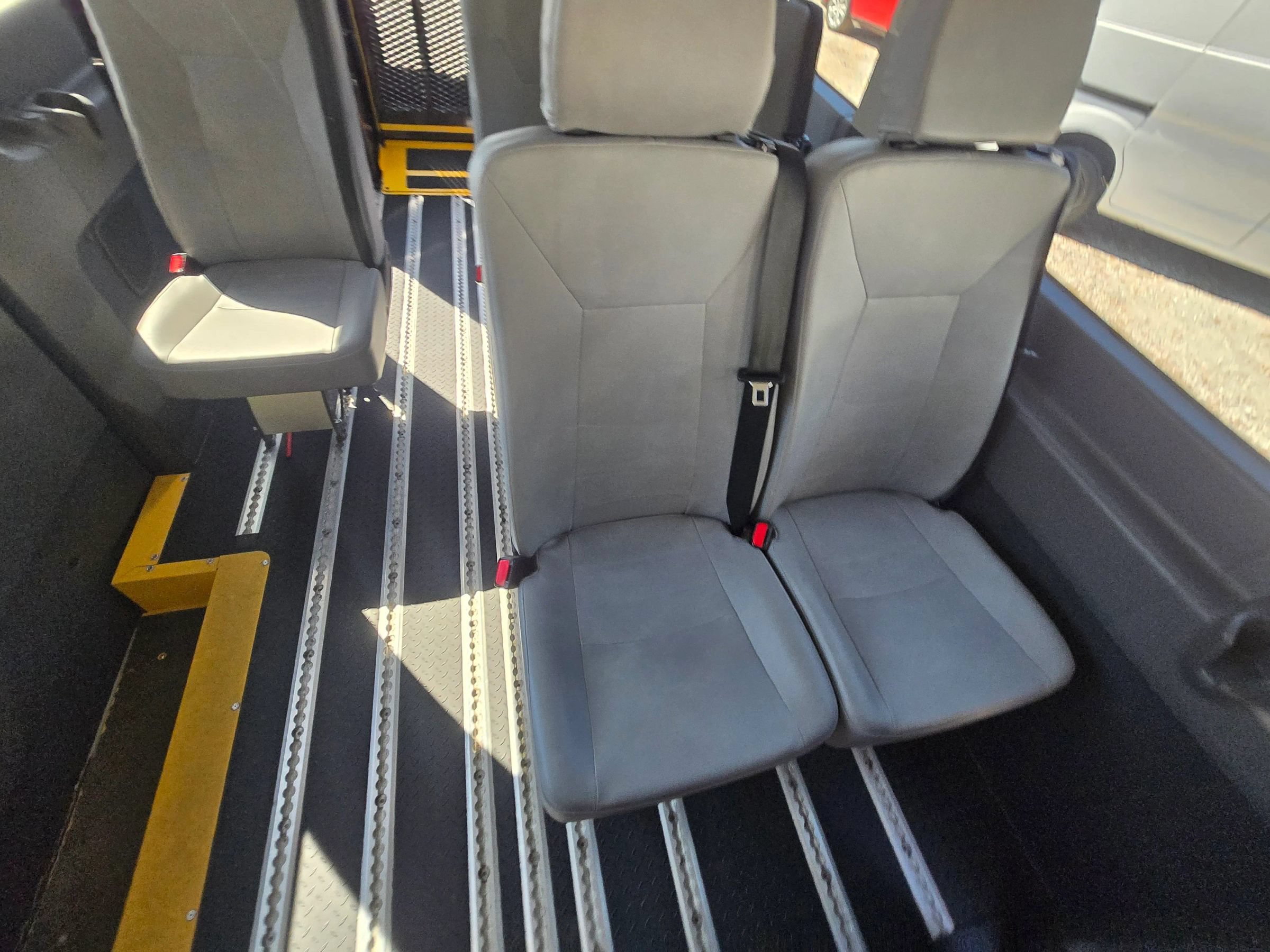 Used 2020 Ford Transit 350 XL RWD image 6