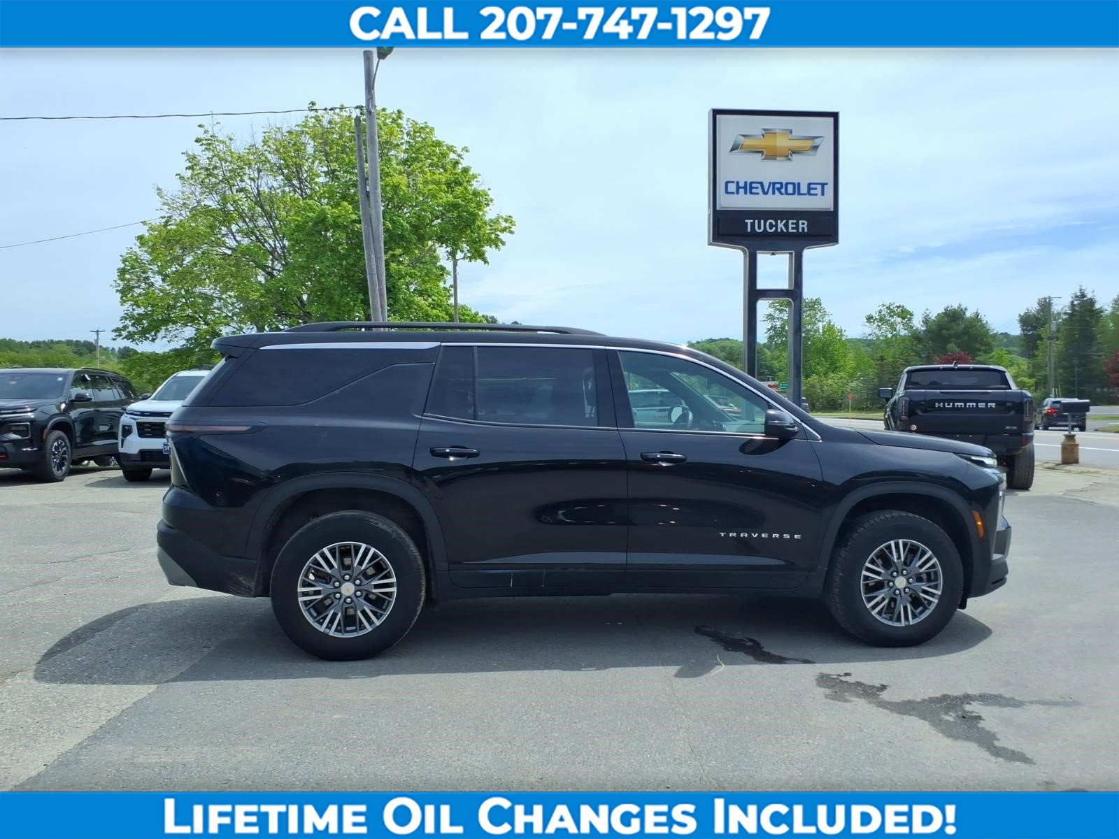 Used 2025 Chevrolet Traverse LT AWD/4WD image 4