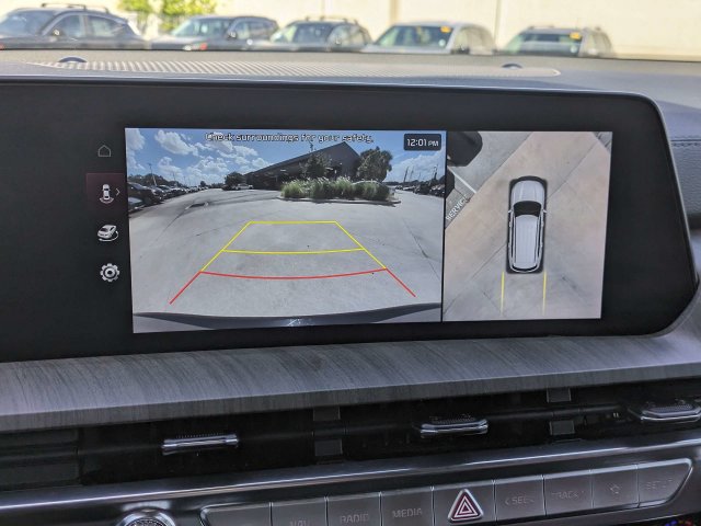 Used 2025 Kia Telluride SX Prestige AWD/4WD image 25